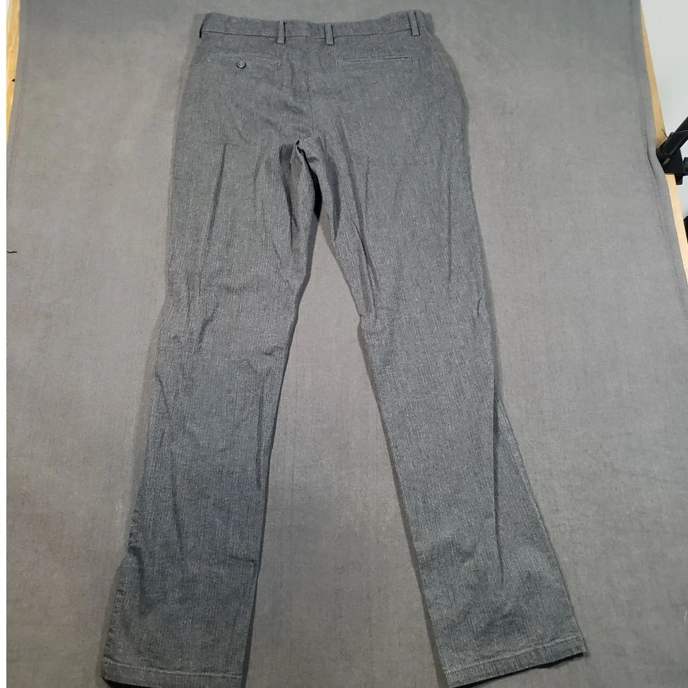 Old Navy Ultimate Straight Pants Mens 33x36 Grey Herringbone Built-In Flex
